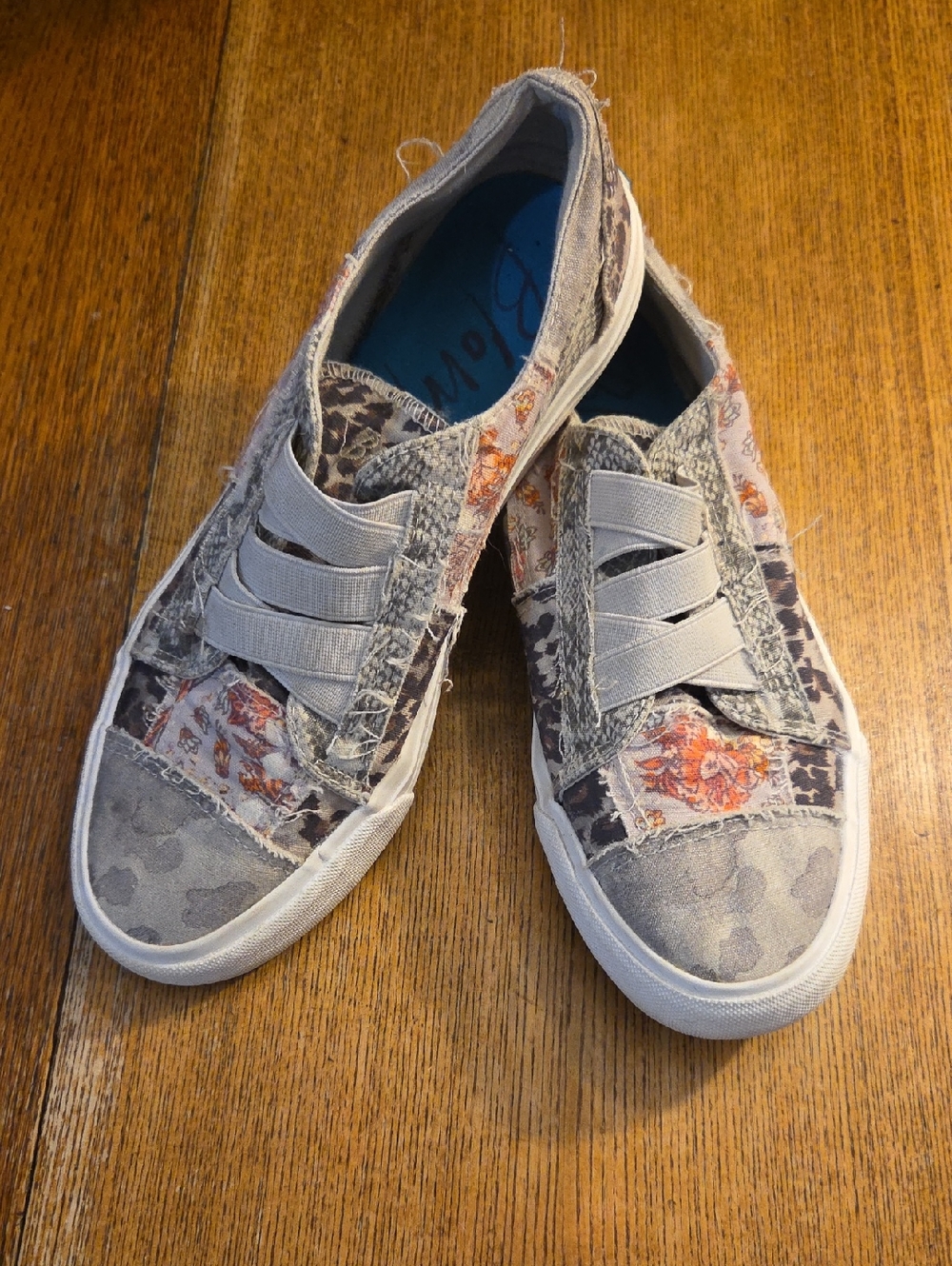 Slip-On Women's Patchwork Sneakers in Gray
